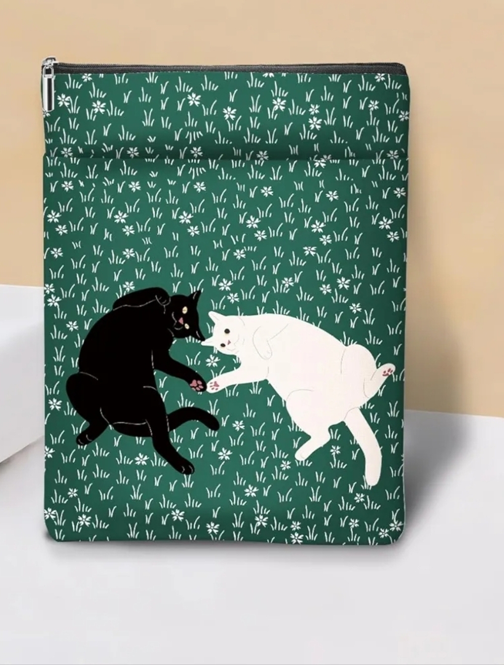 Cat Lovers Padded Book Sleeve Cover Pouch Tablet Case NWT Book Lover Gift
